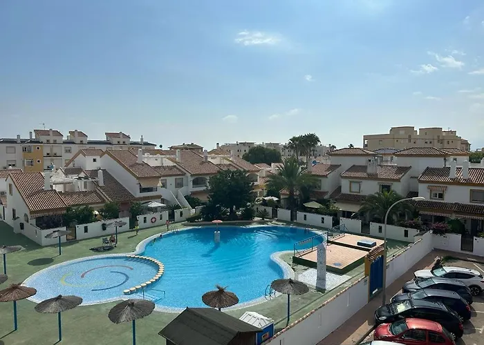 Apartamento En Urbanizacion Las Dunas De San Fernando Oliva Nova
